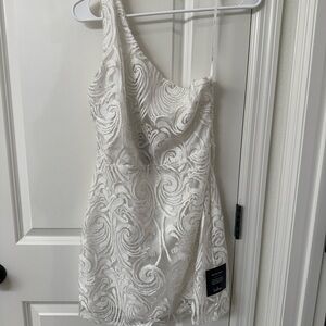 NWT Lulu's White One-Shoulder Dress